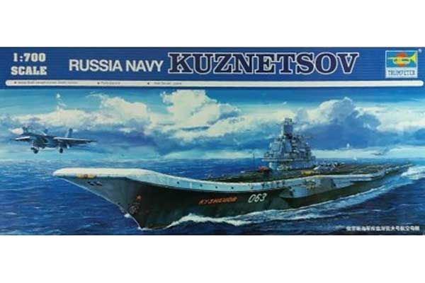 Авианосный крейсер "Кузнецов" (Trumpeter 05713) 1/700