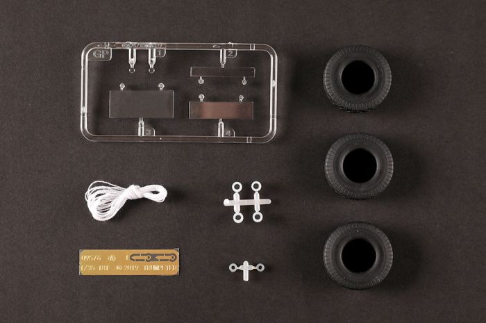 Schwerer Zugkraftwagen 18 t with 6 t Billstein-Crane, Sd.Kfz.9/1 (Trumpeter 09576) 1/35 Schwerer Zugkraftwagen 18 t with 6 t Billstein-Crane, Sd.Kfz.9/1 (Trumpeter 09576) 1/35