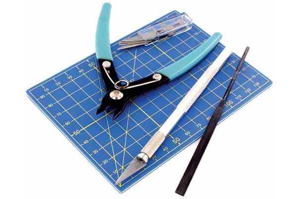 Набір інструментів для моделізму Vallejo (T11001). 9шт. Набір інструментів для моделізму Vallejo (T11001). 9шт.